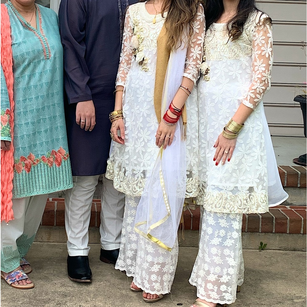 Selling withe kurta with palazzo pants!